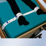ARNÉS DE TOBILLOS A CAMA CON IMANES